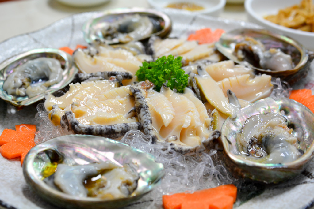 The abalone feast that costs us 100,000 won